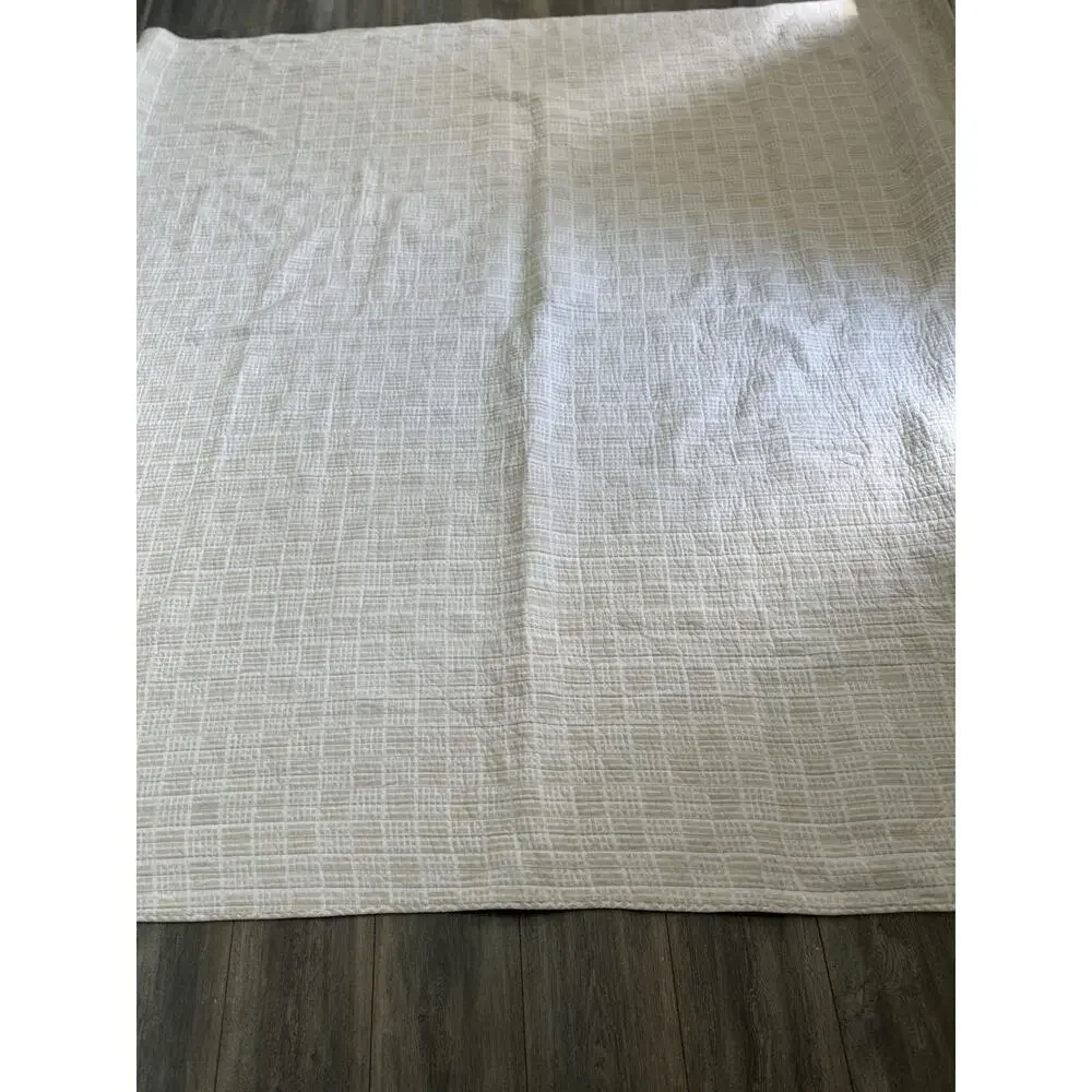 Cotton Striped Coastal Quilt 84”x85” Reversible Blue Beige Full Queen Cottage